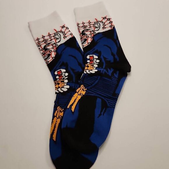 NWOT Mens (unisex) Pinhead Hellraiser Socks Size 7-10 - Picture 1 of 6